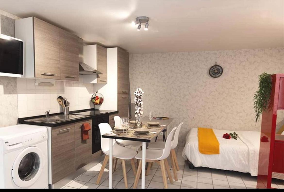Appart Illy Cosy Et Confortable Saint-Etienne  Zewnętrze zdjęcie