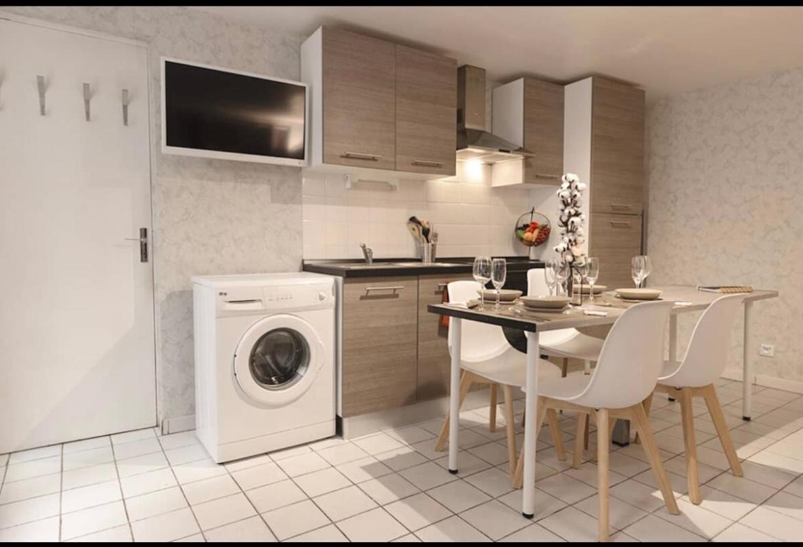 Appart Illy Cosy Et Confortable Saint-Etienne  Zewnętrze zdjęcie